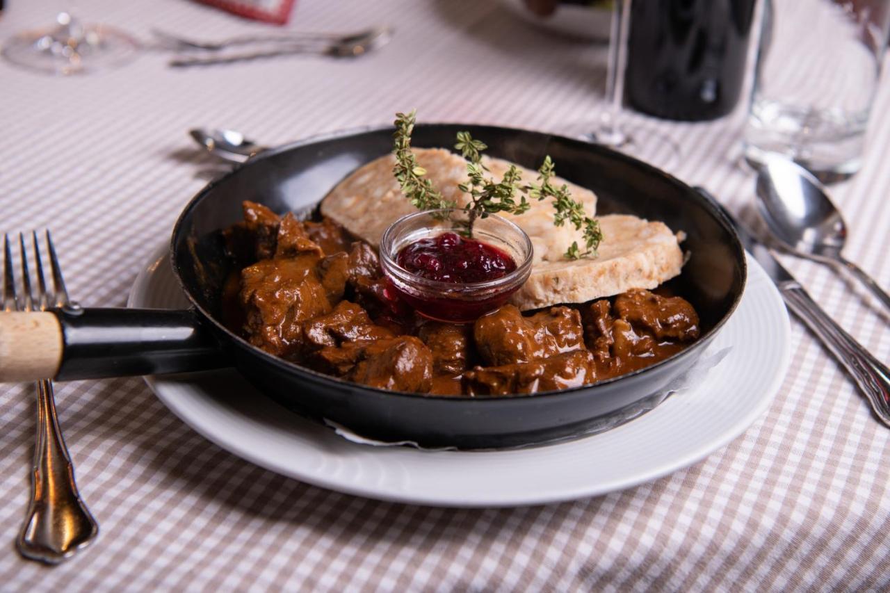 Hotel Restaurant Platzer Gmund in Karnten Bagian luar foto
