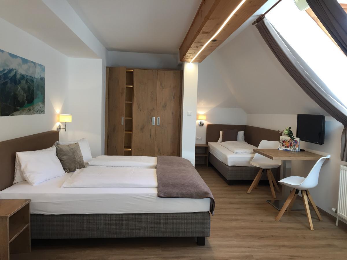 Hotel Restaurant Platzer Gmund in Karnten Bagian luar foto