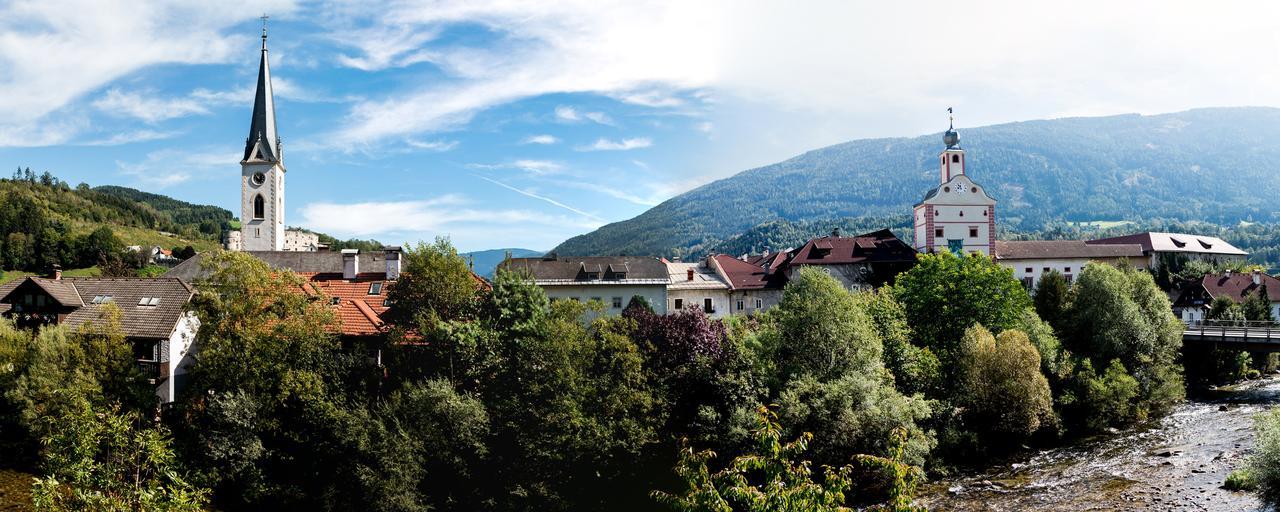 Hotel Restaurant Platzer Gmund in Karnten Bagian luar foto